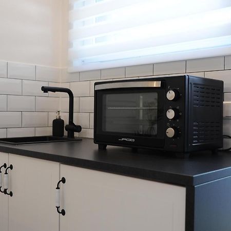 Studio-Apartment Kontaktloser Check-In メッケンベウーレン エクステリア 写真