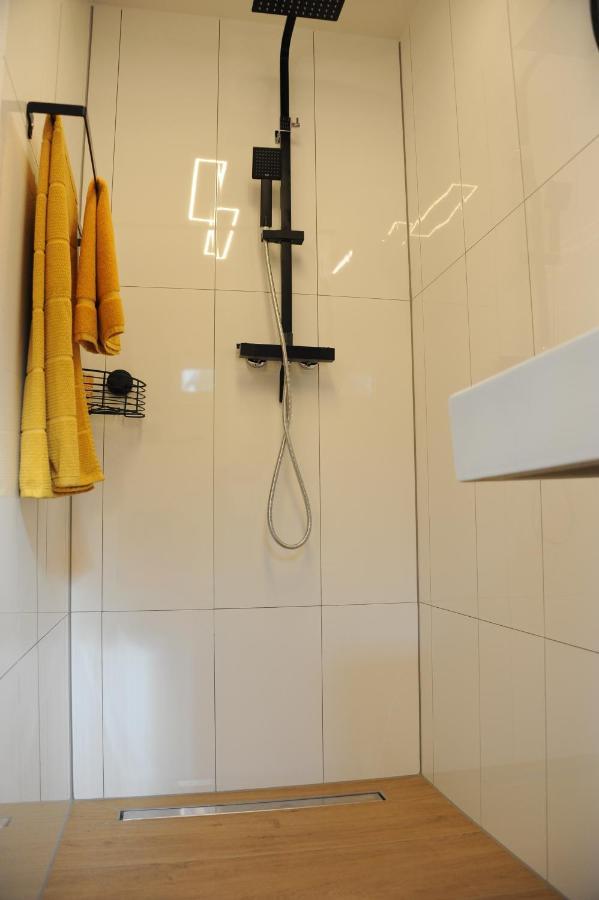 Studio-Apartment Kontaktloser Check-In メッケンベウーレン エクステリア 写真