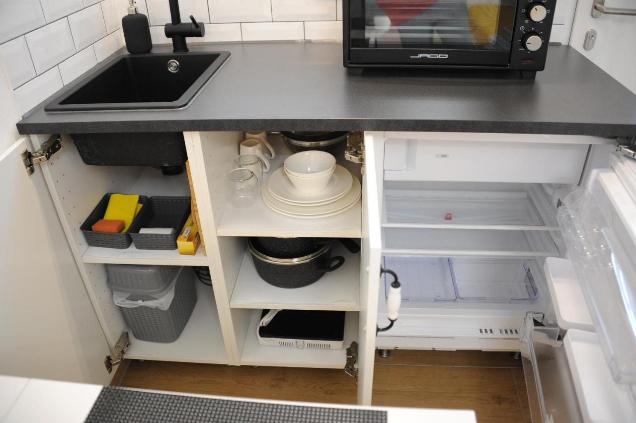Studio-Apartment Kontaktloser Check-In メッケンベウーレン エクステリア 写真